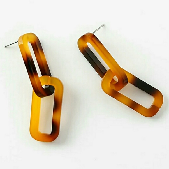 Jewelry - 🔶CLEARANCE🔶 Resin Link Tortoise Earrings